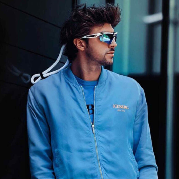 Uomo